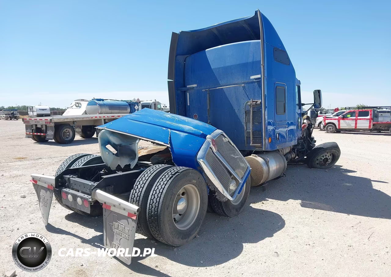 2014 Kenworth Construction T660 VIN:1XKAD49X4EJ353525 - 4