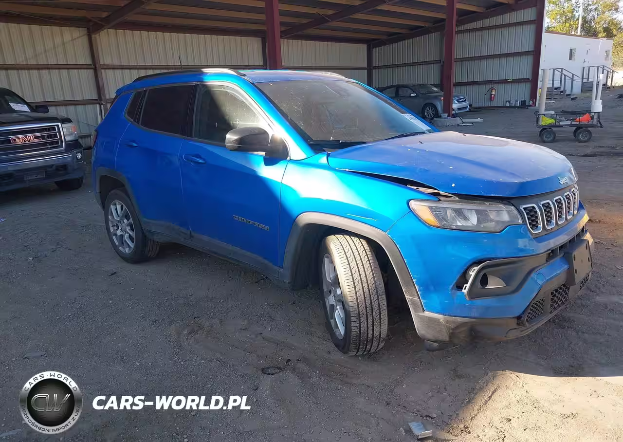 2024 Jeep Compass Latitude Lux Fwd