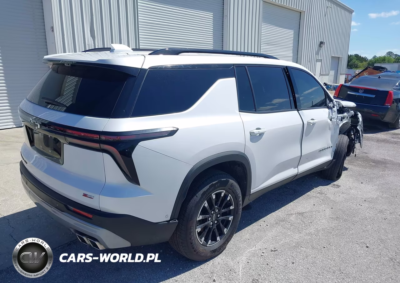 2024 Chevrolet Traverse Awd Z71 VIN:1GNEVJKS4RJ142104 - 4