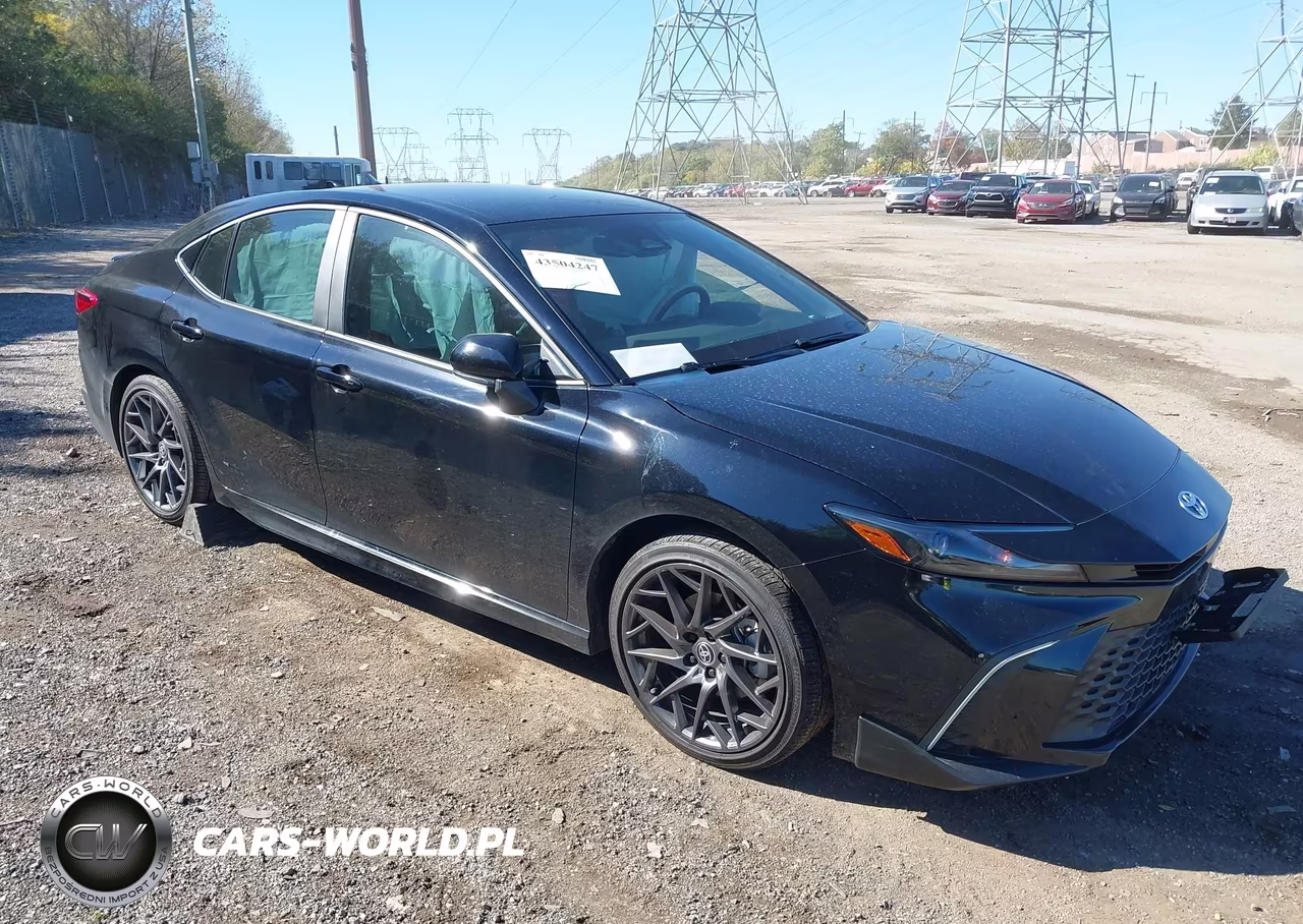 2025 Toyota Camry Se – zdjęcie 1 z 17