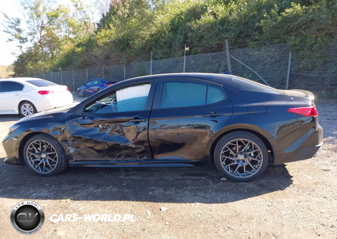 2025 Toyota Camry Se VIN:4T1DAACK2SU541933 - 15