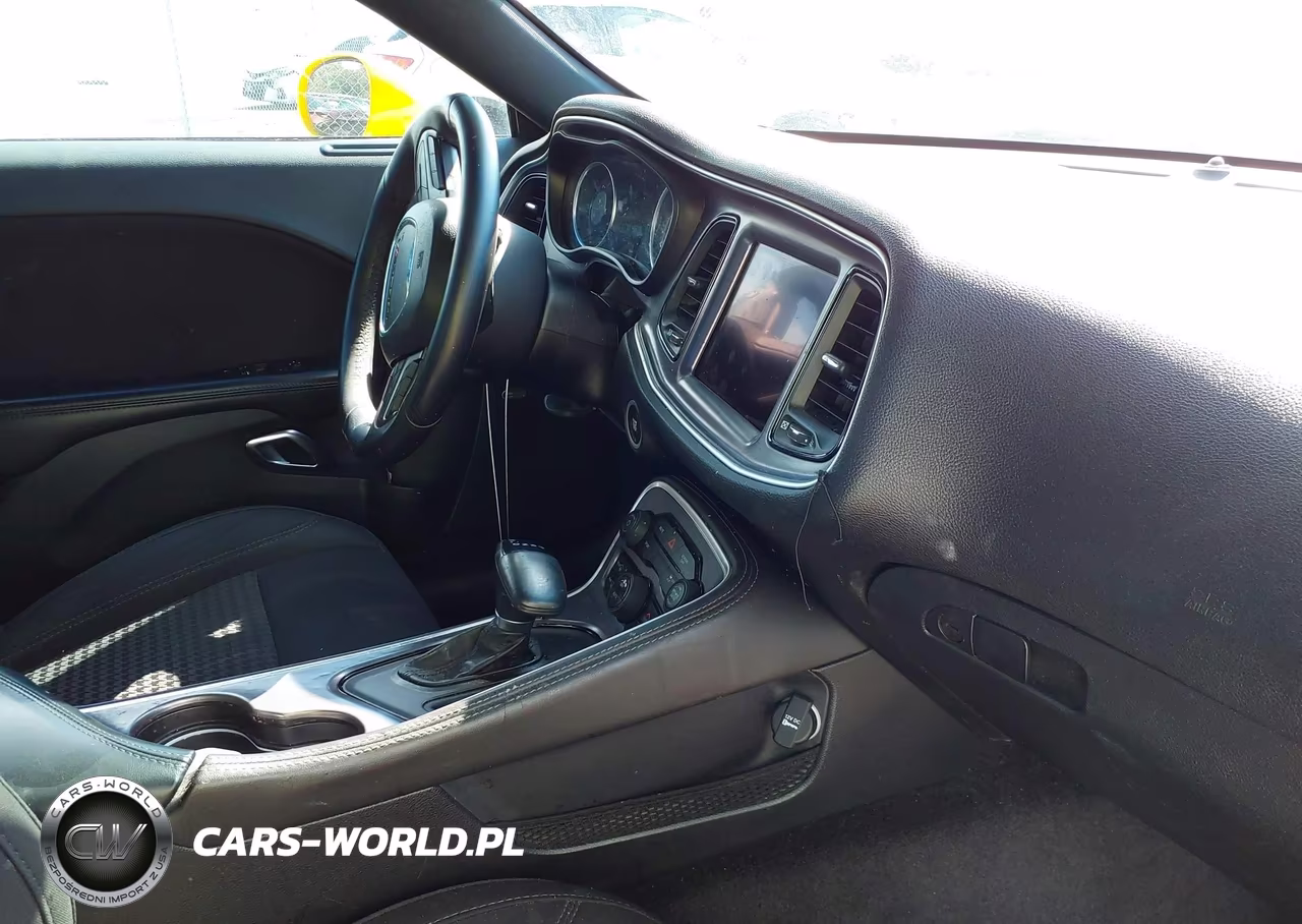 2017 Dodge Challenger Sxt VIN:2C3CDZAG5HH555569 - 5