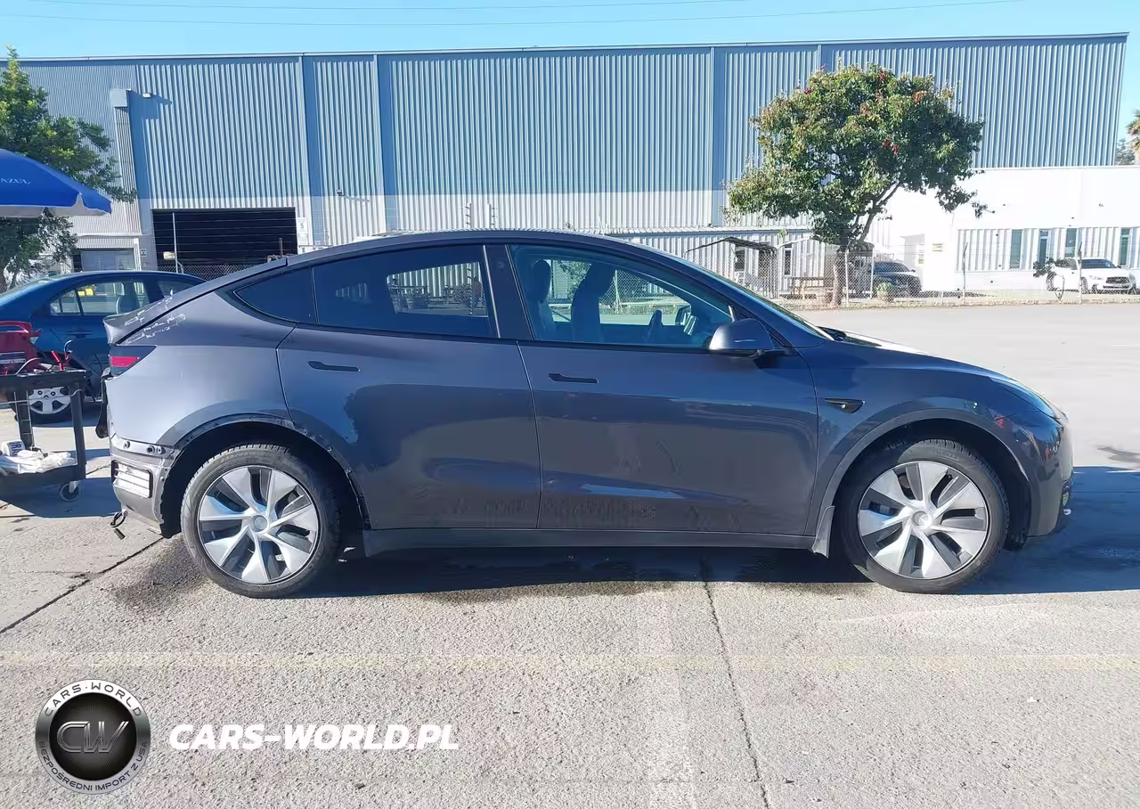 2022 Tesla Model Y Long Range Dual Motor All-Wheel Drive VIN:7SAYGDEE9NF337966 - 14
