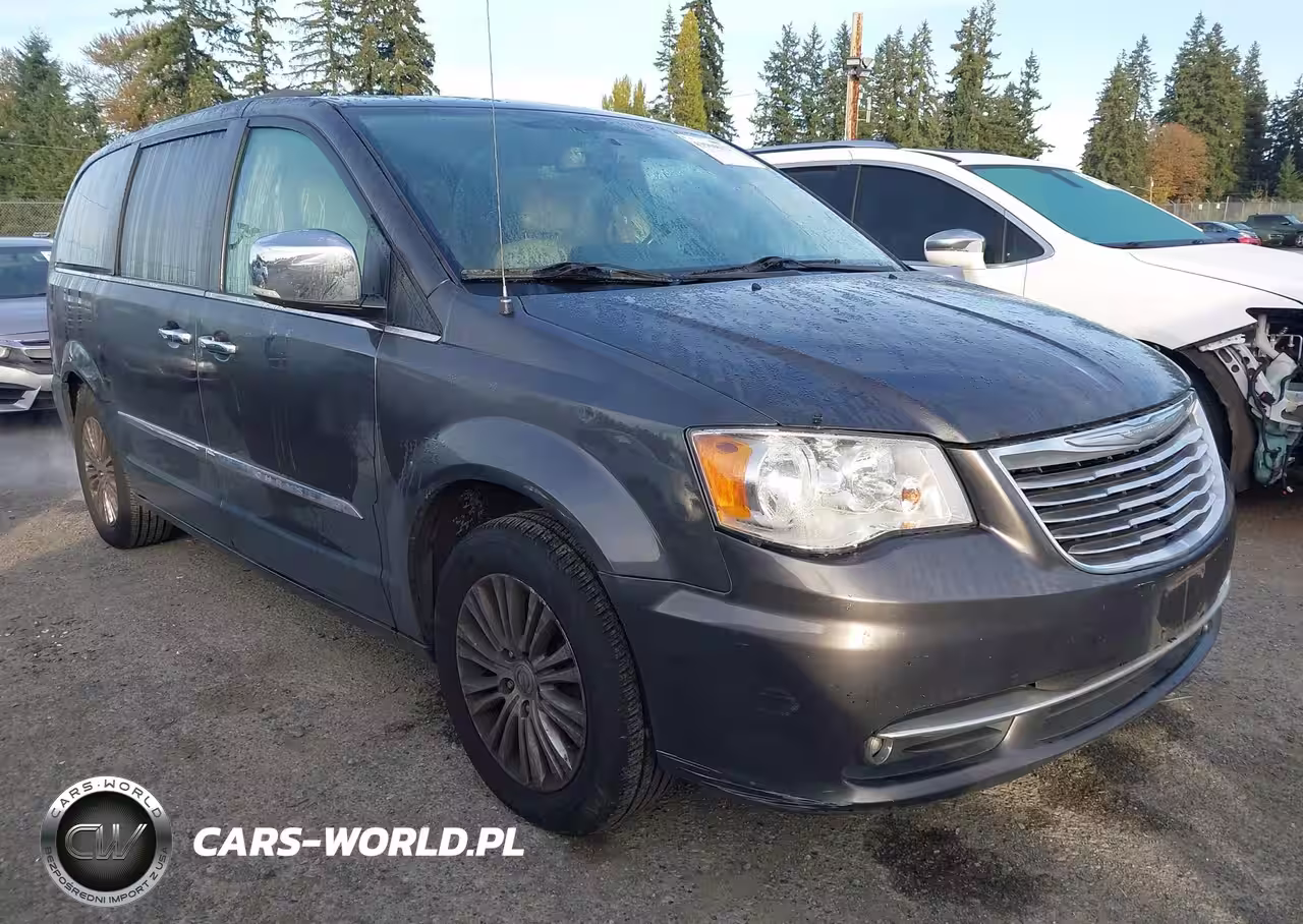 2016 Chrysler Town & Country Touring-L Anniversary Edition