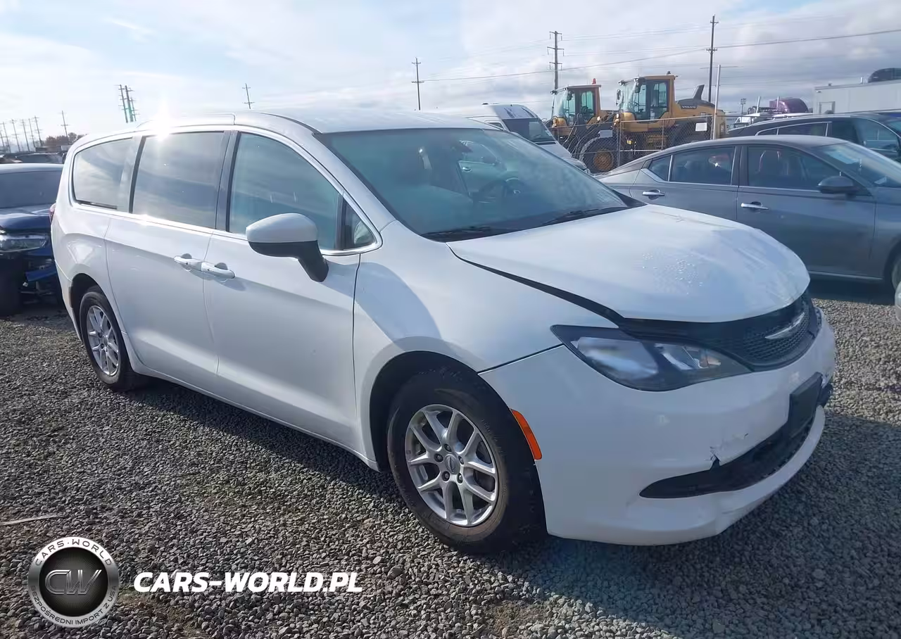 2022 Chrysler Voyager Lx