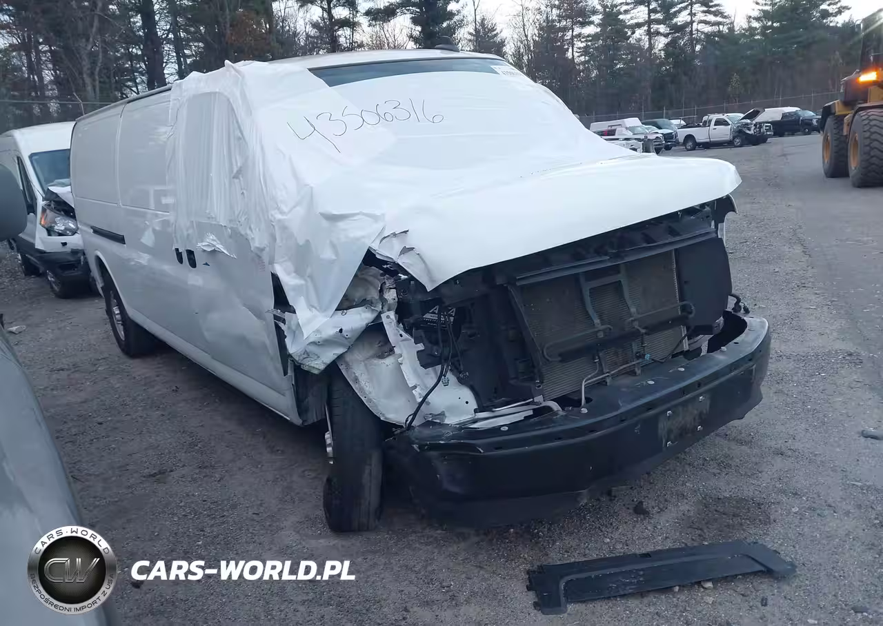 2019 GMC Savana 3500 Work Van