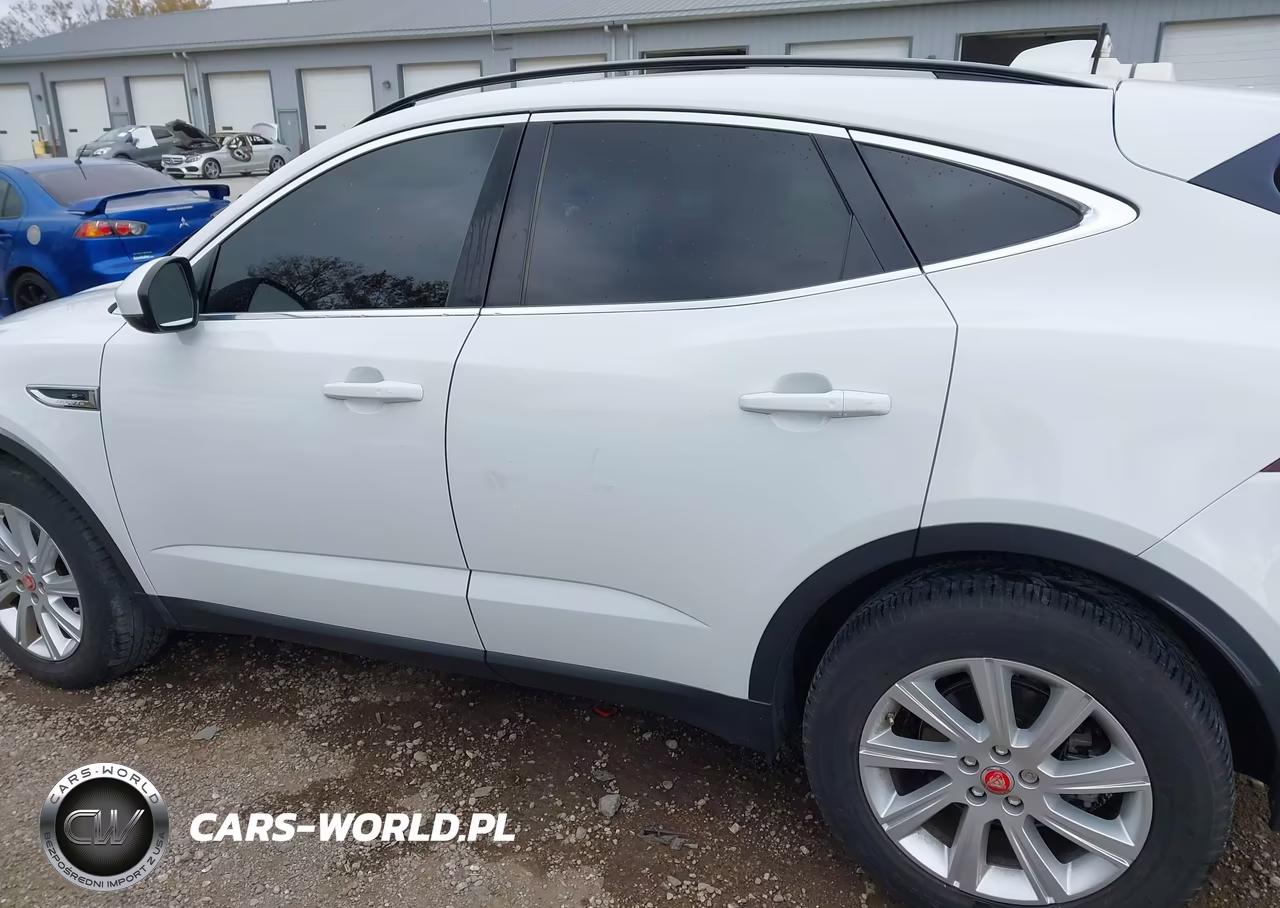 2018 Jaguar E-Pace R-Dynamic S-S VIN:SADFJ2FX9J1Z16084 - 15