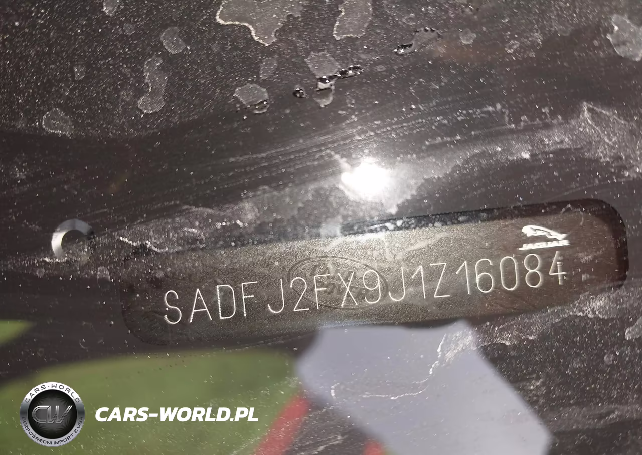 2018 Jaguar E-Pace R-Dynamic S-S VIN:SADFJ2FX9J1Z16084 - 9