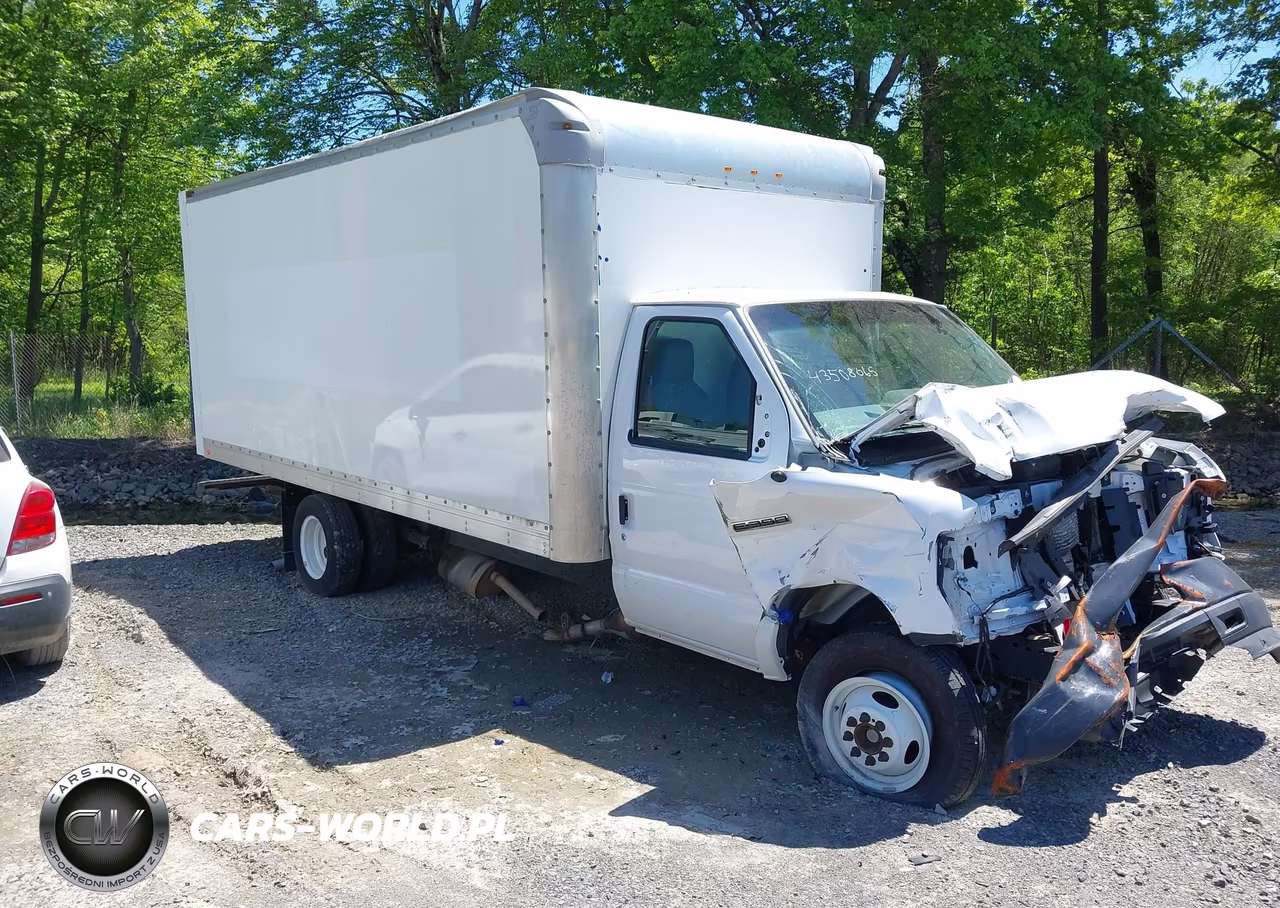 2023 Ford E-350 Cutaway – zdjęcie 1 z 17