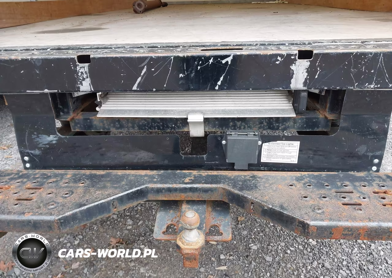 2023 Ford E-350 Cutaway VIN:1FDWE3FKXPDD30930 - 13