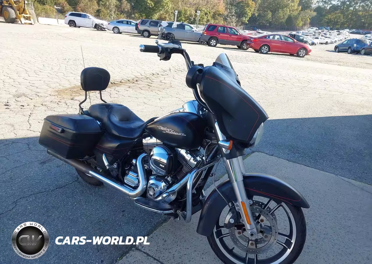 2015 Harley-Davidson Flhxs Street Glide Special