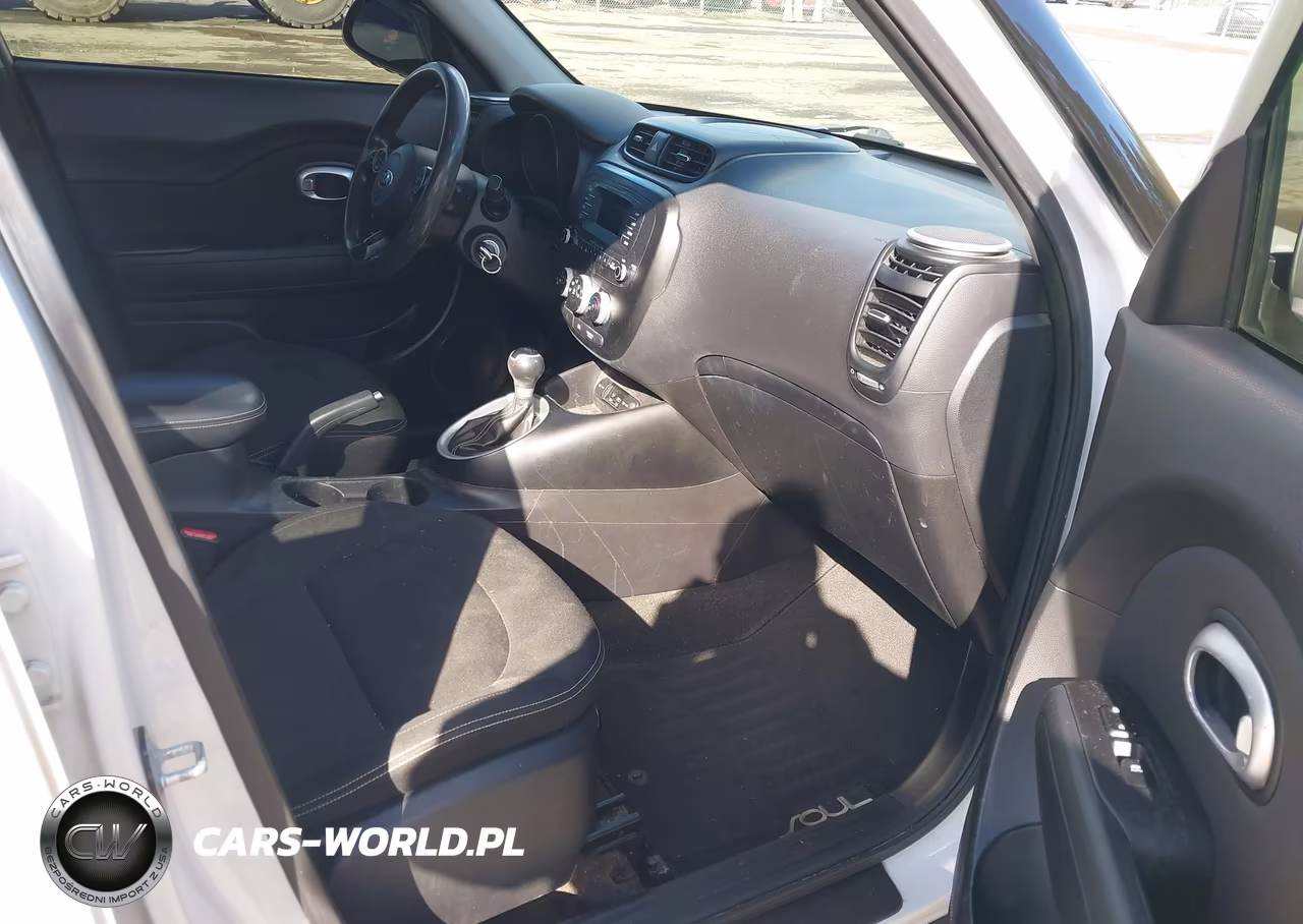 2014 Kia Soul + VIN:KNDJP3A54E7041175 - 5