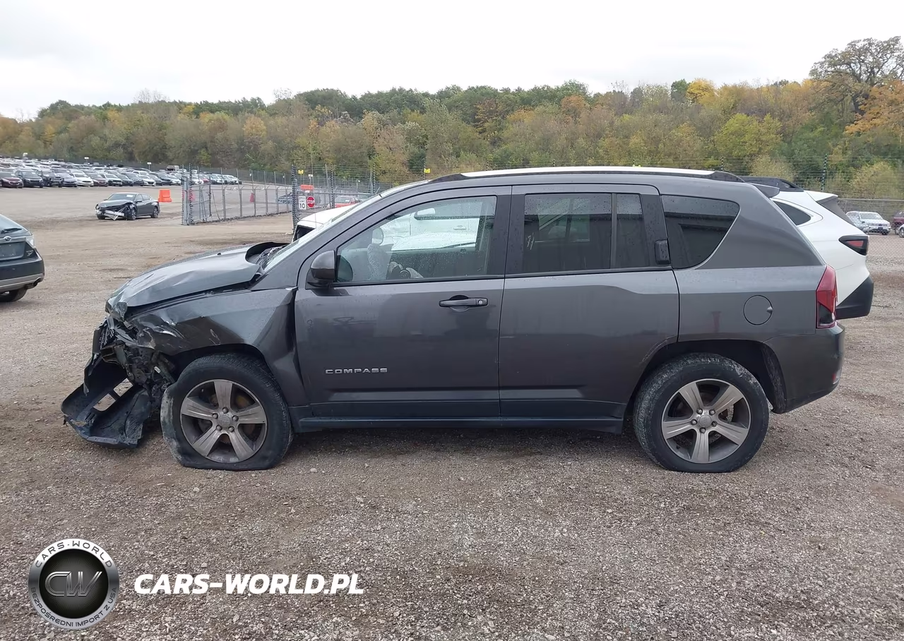 2017 Jeep Compass High Altitude 4X4 VIN:1C4NJDEB1HD109740 - 14