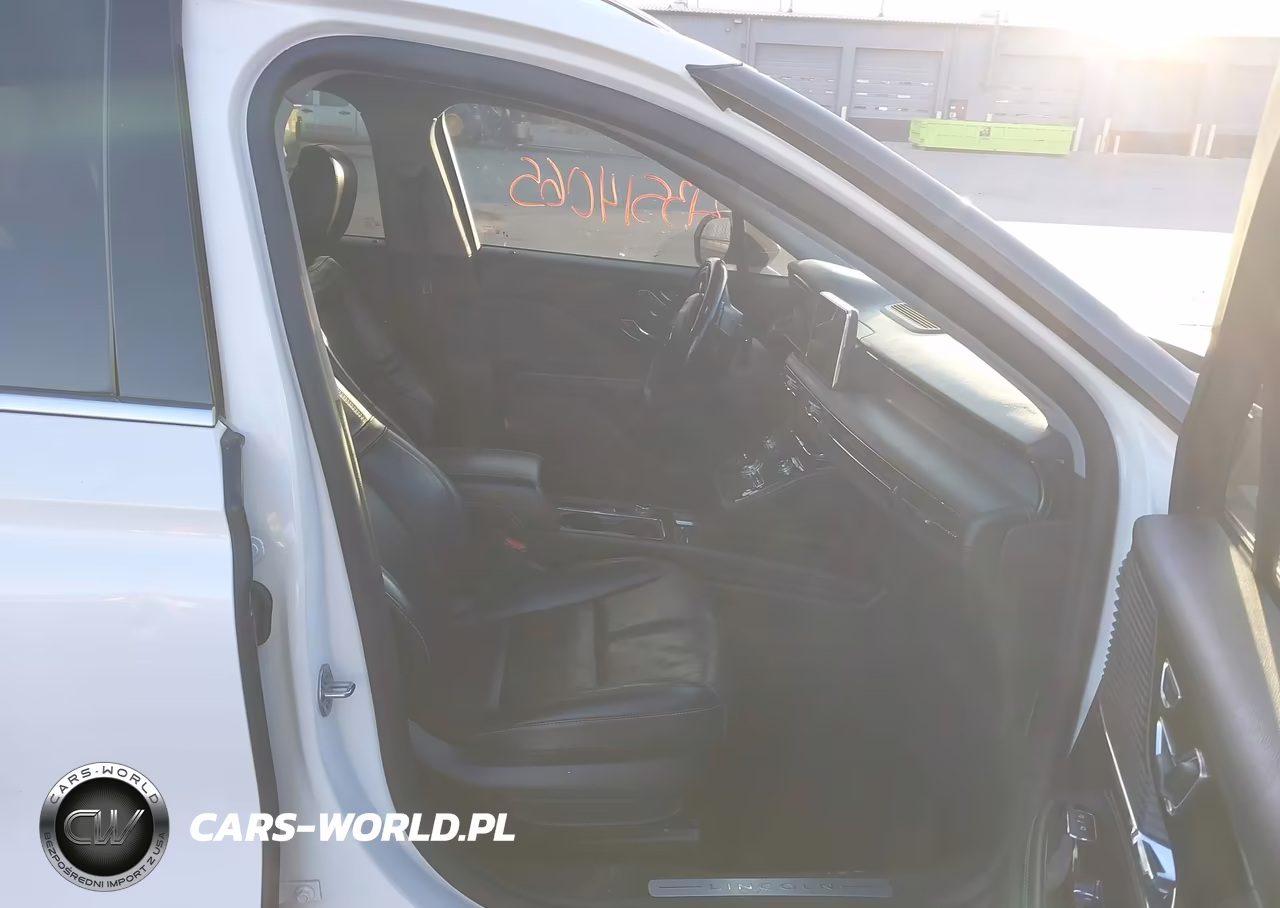 2020 Lincoln Corsair Standard VIN:5LMCJ1D99LUL11750 - 5