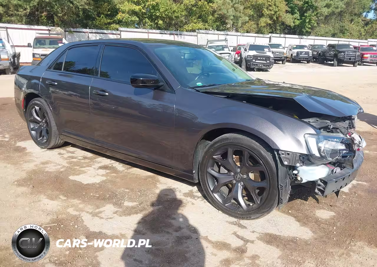 2021 Chrysler 300 Touring