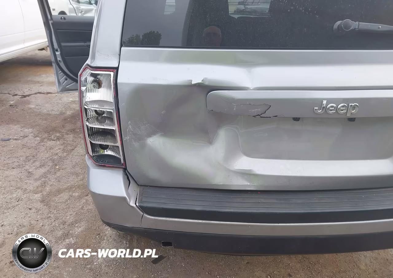 2016 Jeep Patriot Sport VIN:1C4NJPBB4GD576607 - 6