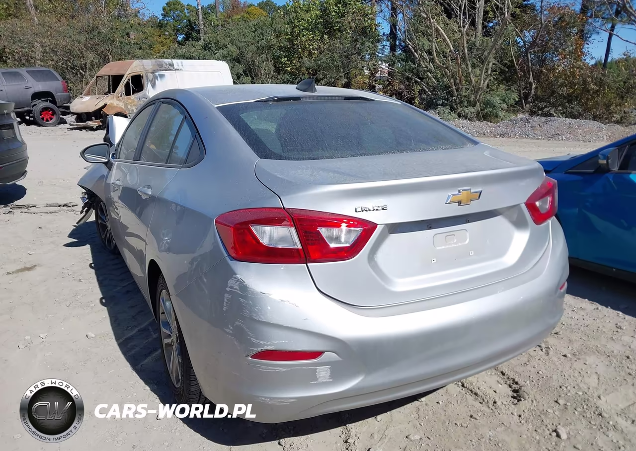 2019 Chevrolet Cruze Ls VIN:1G1BC5SMXK7150245 - 3