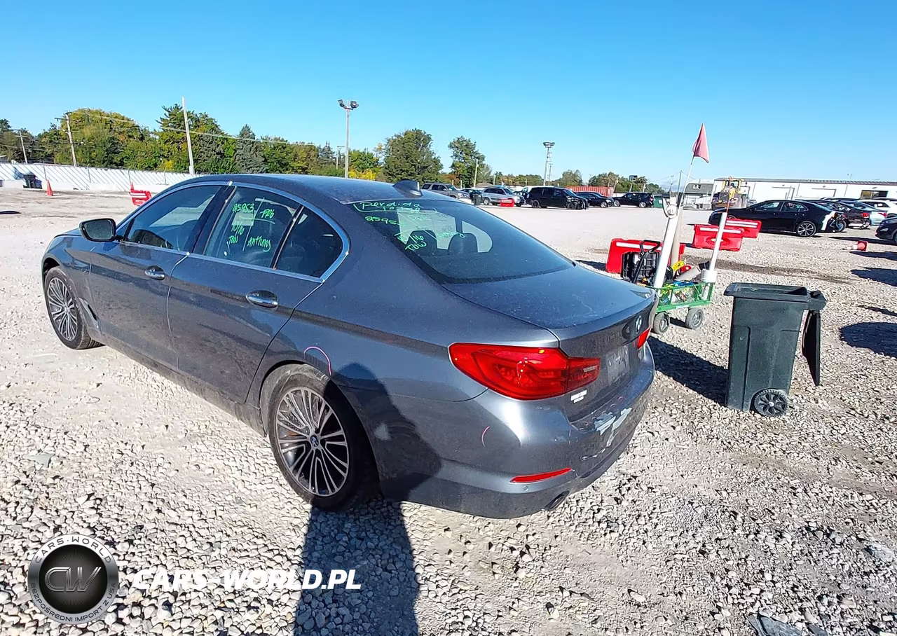 2018 BMW 530I xDrive VIN:WBAJA7C58JWA71575 - 3