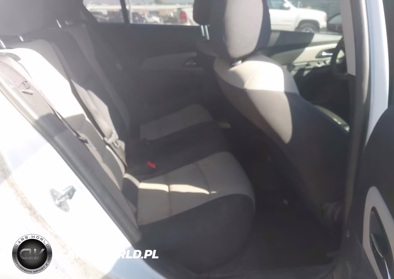 2014 Chevrolet Cruze Ls Auto VIN:1G1PA5SH5E7350887 - 8