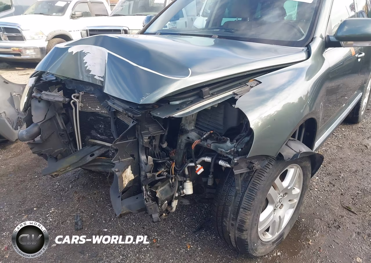 2004 Volkswagen Touareg V8 VIN:WVGCM67L84D020964 - 6