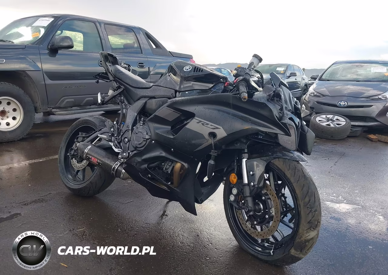 2025 Yamaha Yzfr7