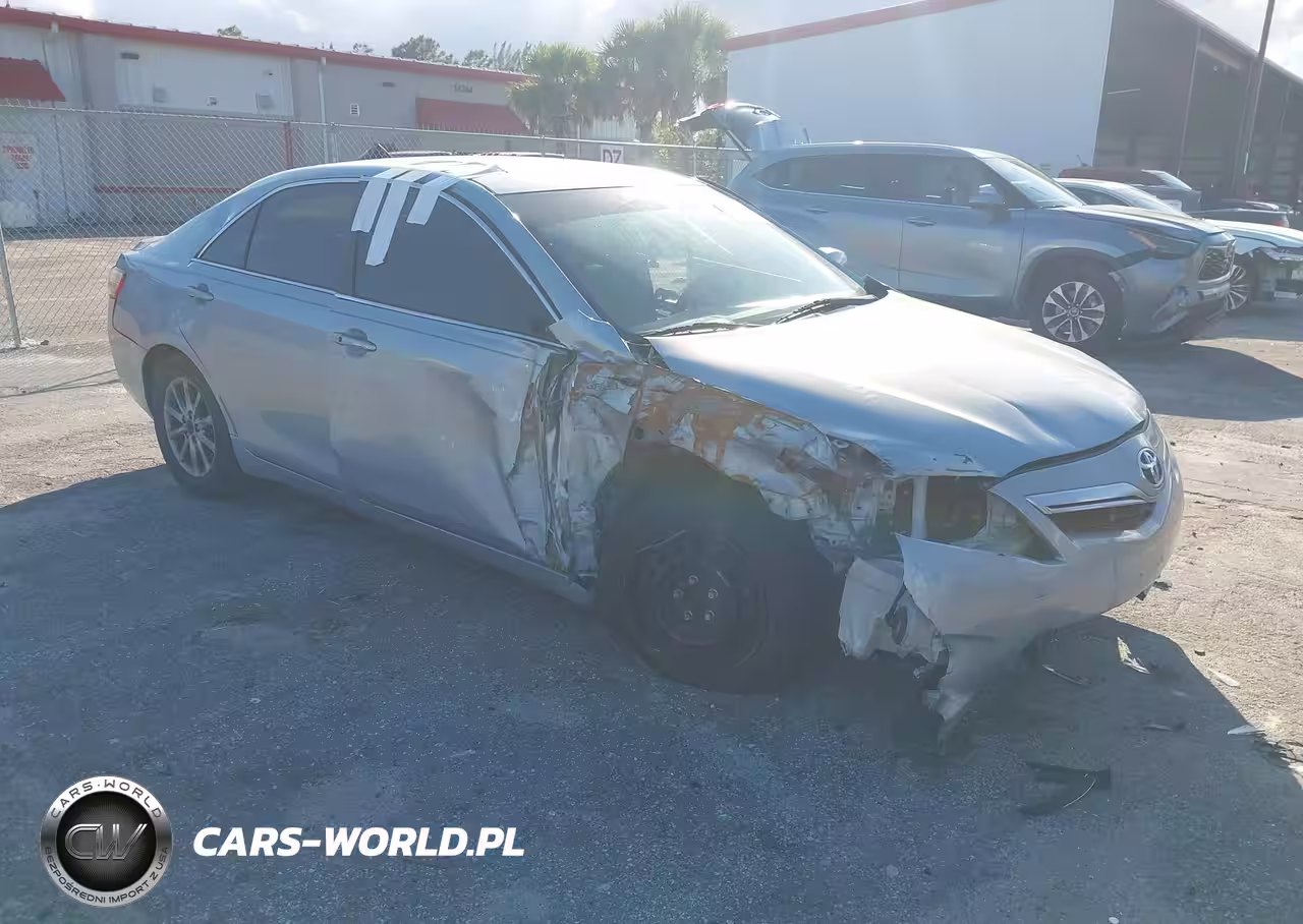 2011 Toyota Camry Hybrid