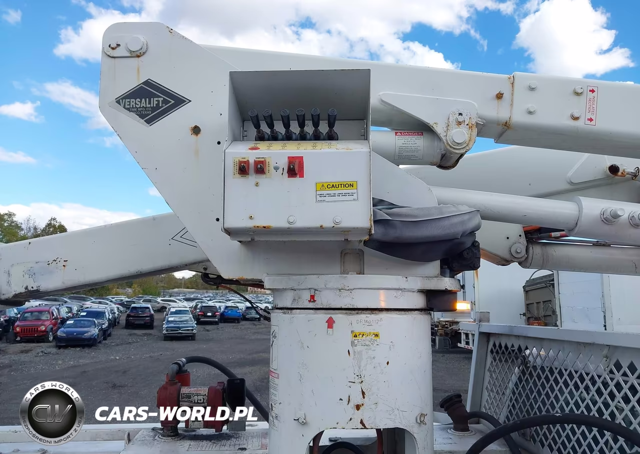 2015 Ford F-550 Chassis Xl VIN:1FDUF5GT8FEC38506 - 14