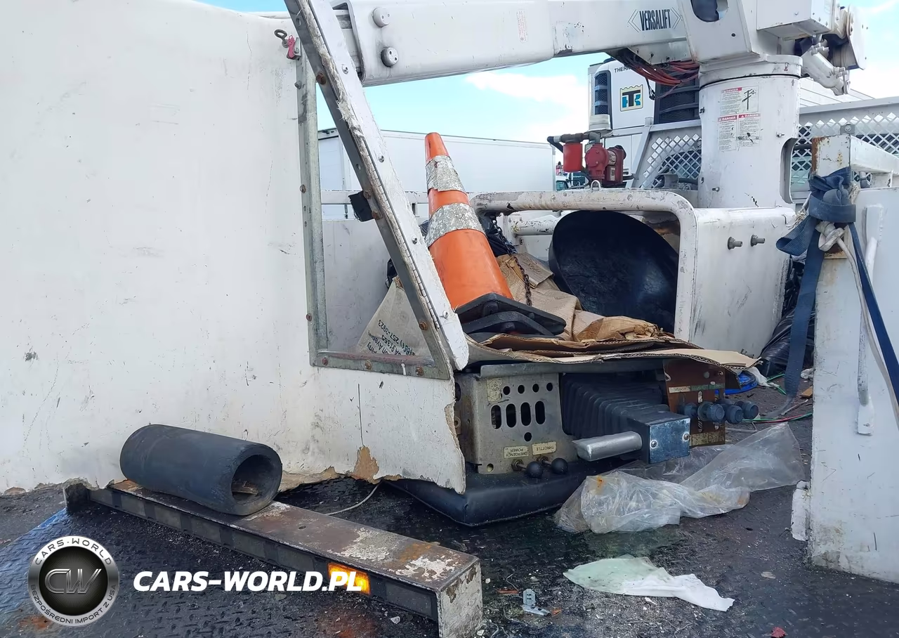 2015 Ford F-550 Chassis Xl VIN:1FDUF5GT8FEC38506 - 19