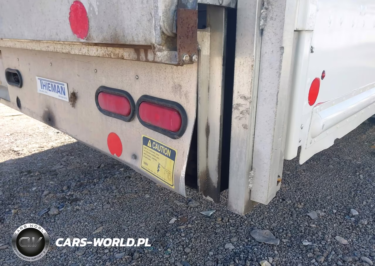 2012 Freightliner Chassis M Line Walk-In Van VIN:4UZAC3DV6CCBN1753 - 10