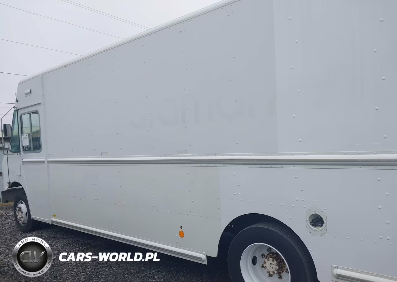2012 Freightliner Chassis M Line Walk-In Van VIN:4UZAC3DV6CCBN1753 - 13
