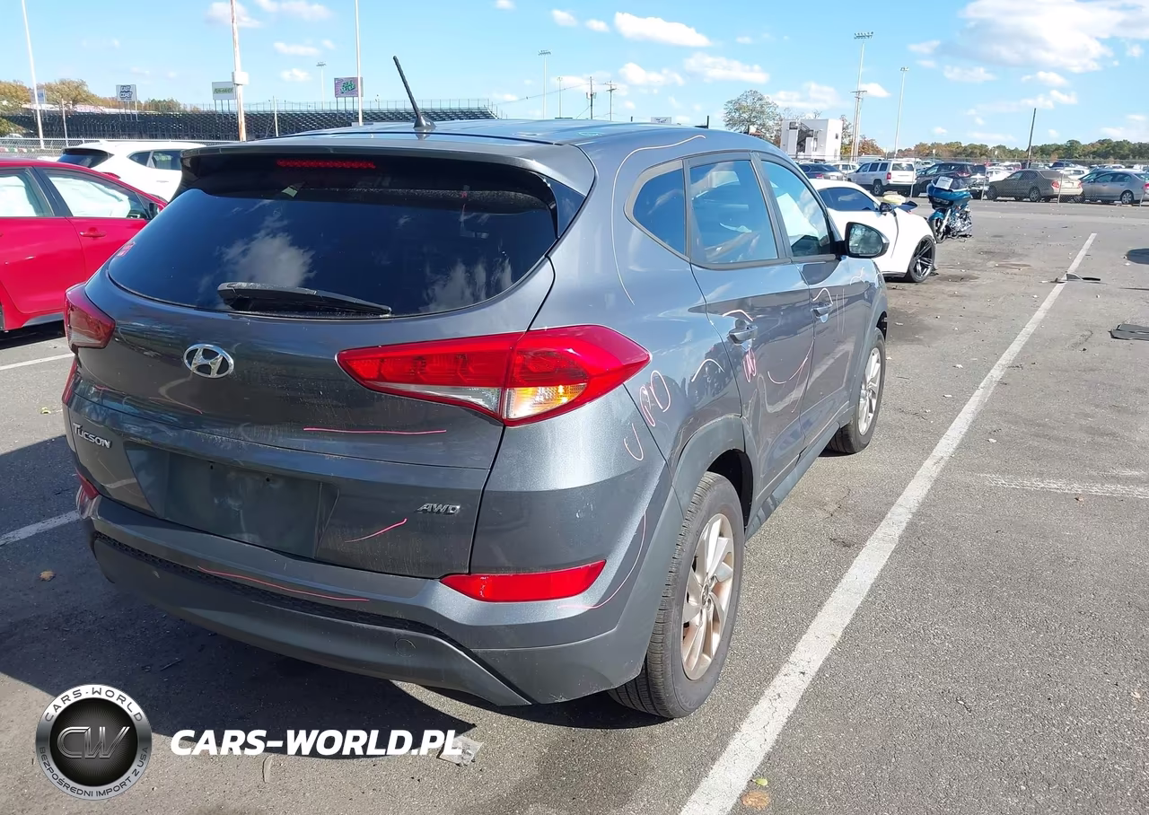2018 Hyundai Tucson Se VIN:KM8J2CA47JU681118 - 4