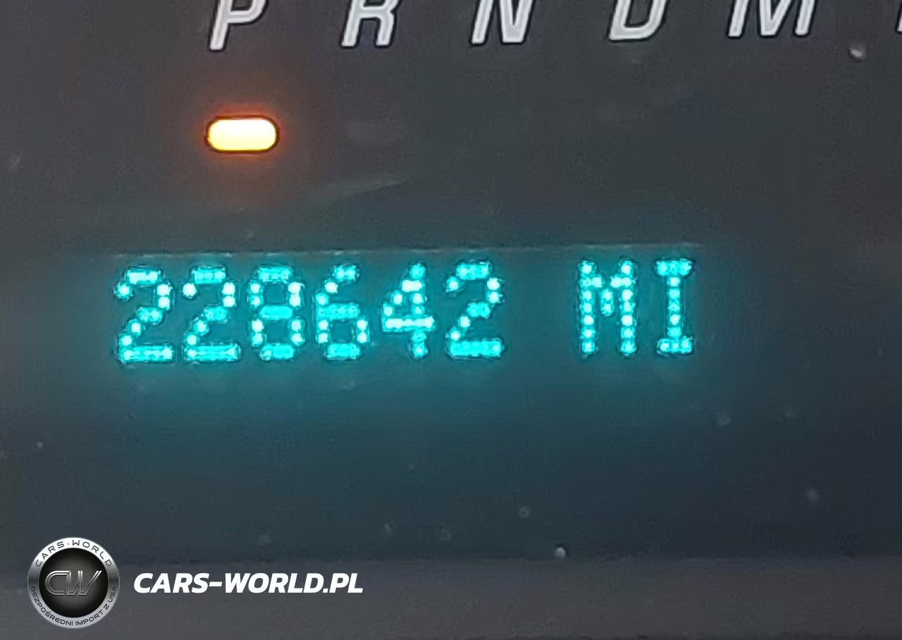 2017 Chevrolet Express 2500 Work Van VIN:1GCWGAFF8H1126202 - 15