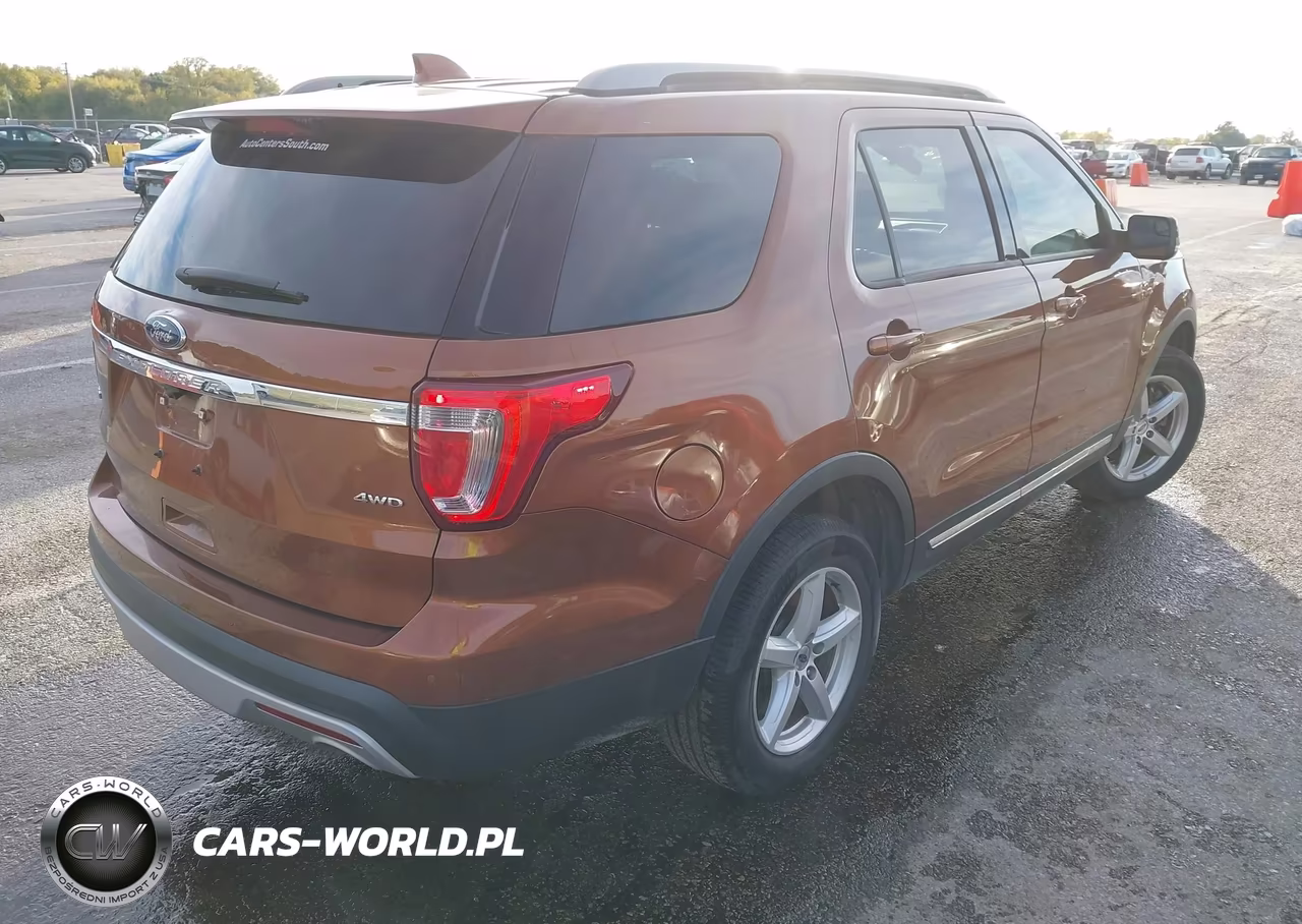 2017 Ford Explorer Xlt VIN:1FM5K8D81HGD57006 - 4
