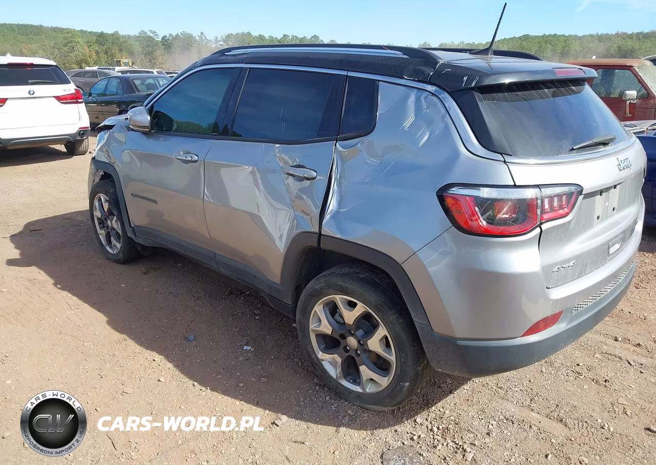 2018 Jeep Compass Limited 4X4 VIN:3C4NJDCB6JT135513 - 3