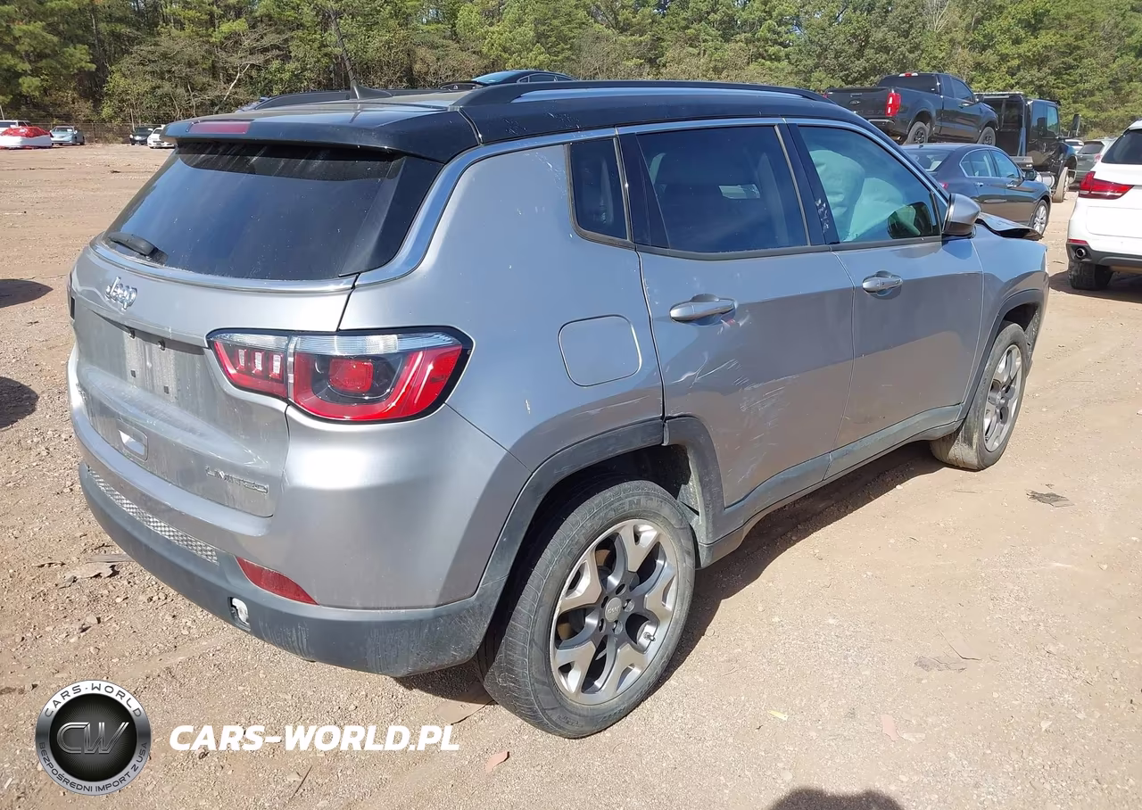 2018 Jeep Compass Limited 4X4 VIN:3C4NJDCB6JT135513 - 4