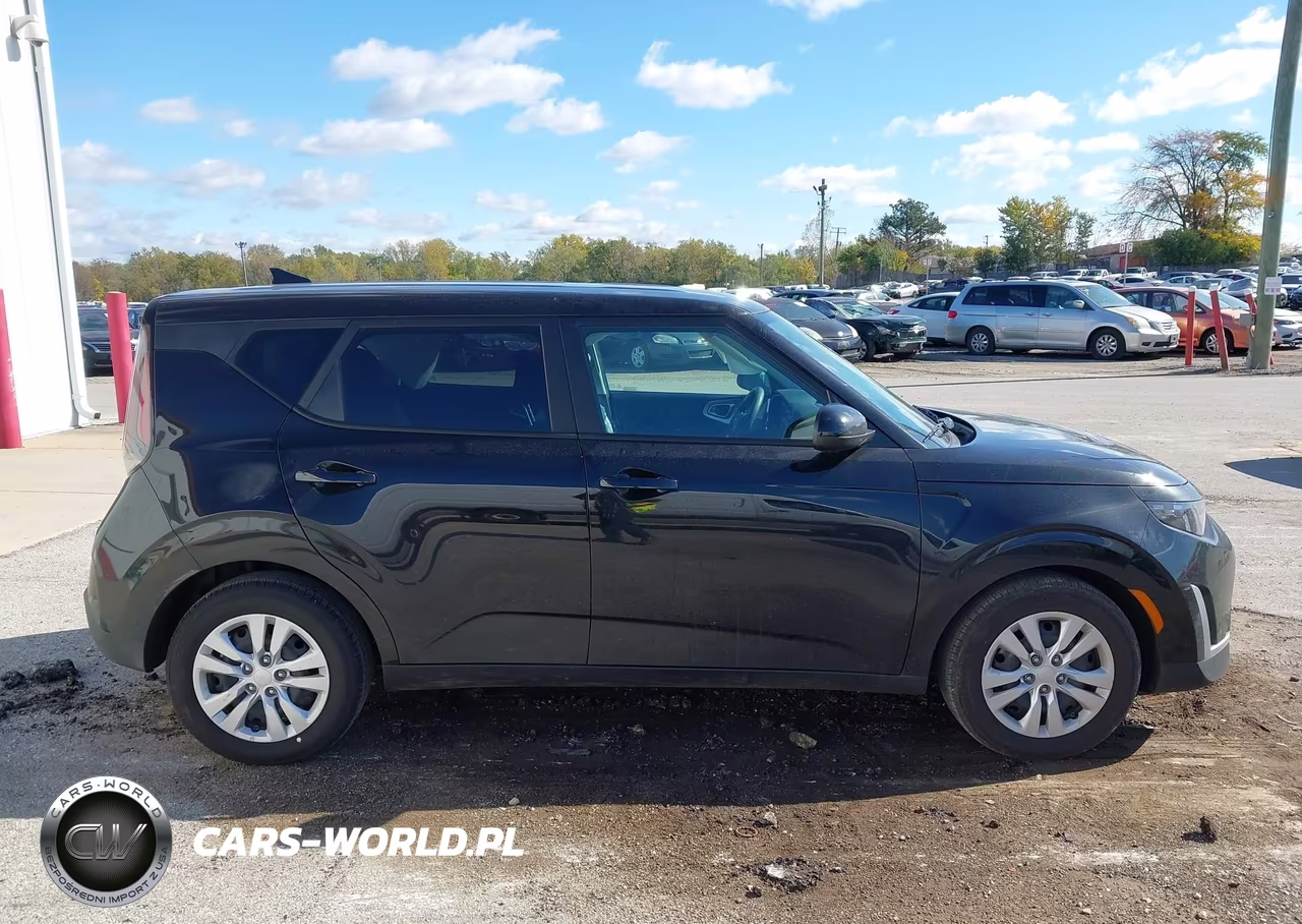 2025 Kia Soul Lx VIN:KNDJ23AU5S7960748 - 13