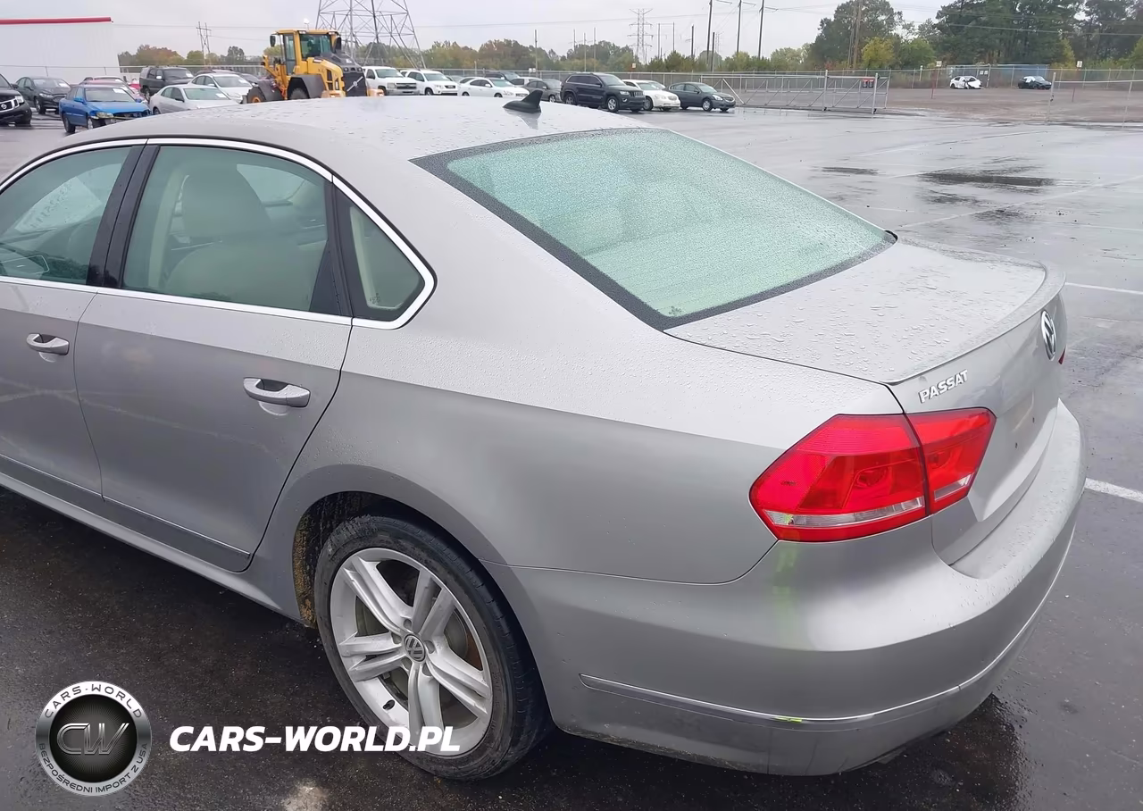 2013 Volkswagen Passat 2.0L Tdi Sel Premium VIN:1VWCN7A3XDC095930 - 3