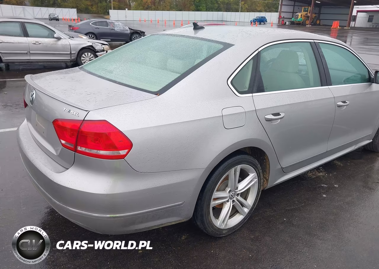 2013 Volkswagen Passat 2.0L Tdi Sel Premium VIN:1VWCN7A3XDC095930 - 4