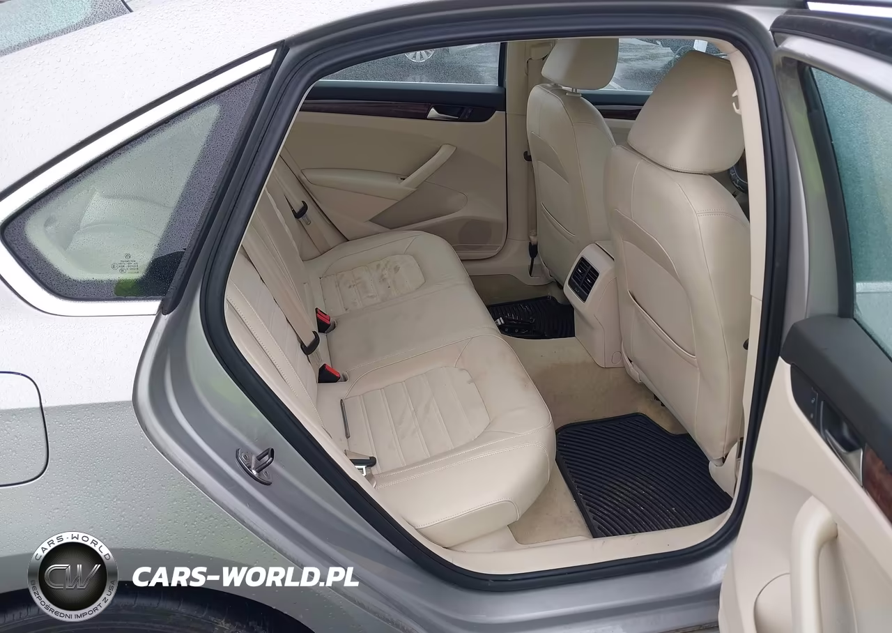 2013 Volkswagen Passat 2.0L Tdi Sel Premium VIN:1VWCN7A3XDC095930 - 8