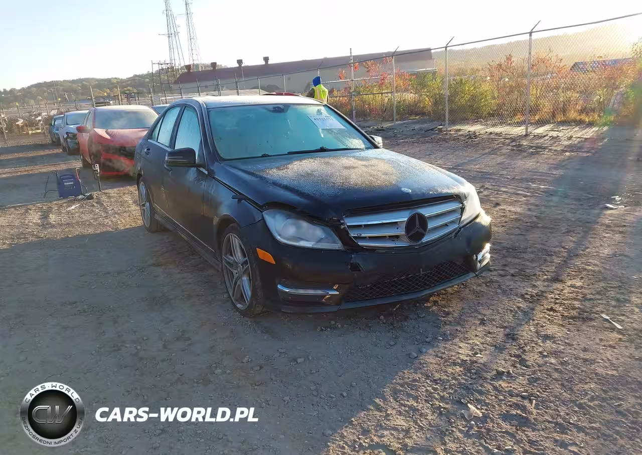 2013 Mercedes-Benz C 300 Sport 4Matic