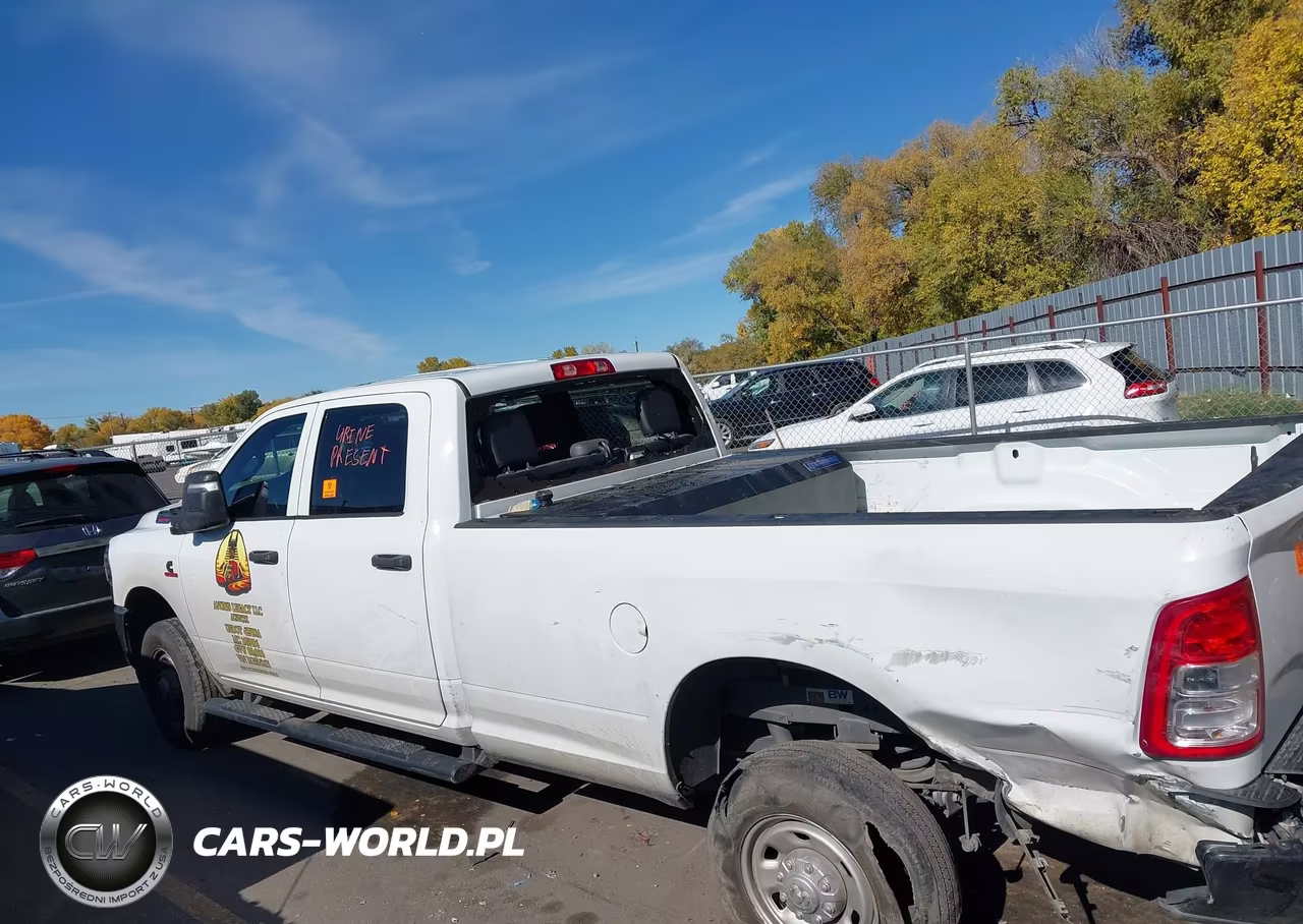 2024 Ram 2500 Tradesman 4X4 8' Box VIN:3C6UR5HL6RG154263 - 14