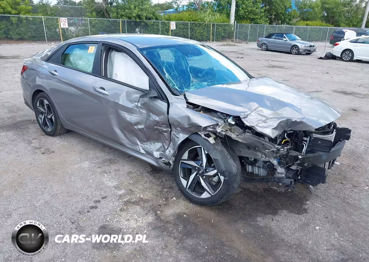 2023 Hyundai Elantra Sel