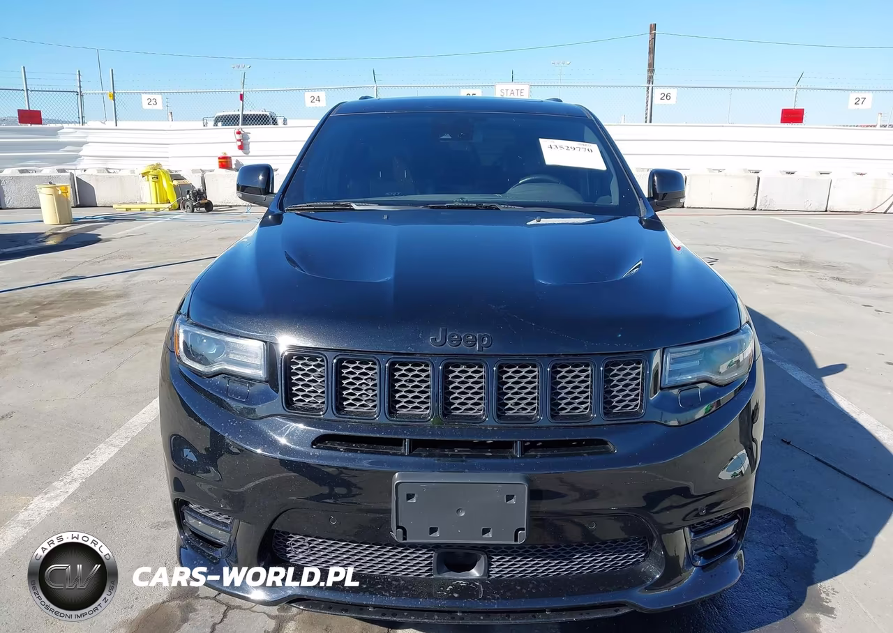 2017 Jeep Grand Cherokee Srt 4X4 VIN:1C4RJFDJ8HC658542 - 12