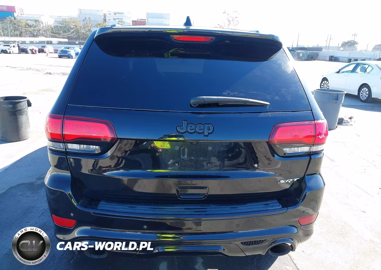 2017 Jeep Grand Cherokee Srt 4X4 VIN:1C4RJFDJ8HC658542 - 16