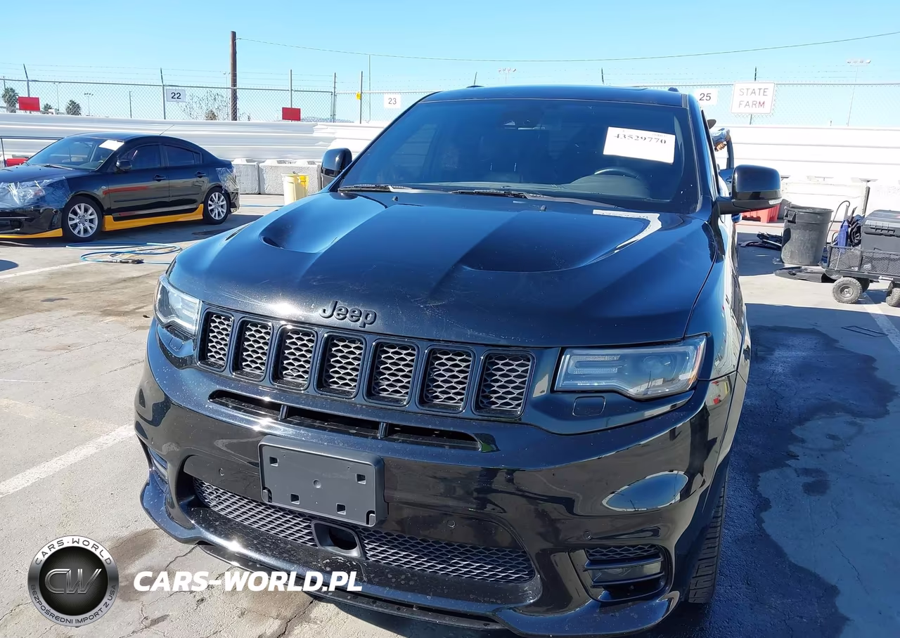 2017 Jeep Grand Cherokee Srt 4X4 VIN:1C4RJFDJ8HC658542 - 6