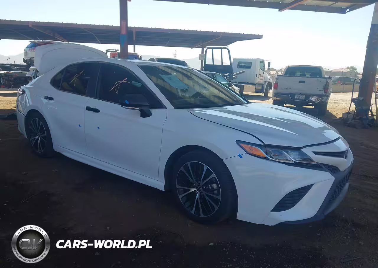 2020 Toyota Camry Se