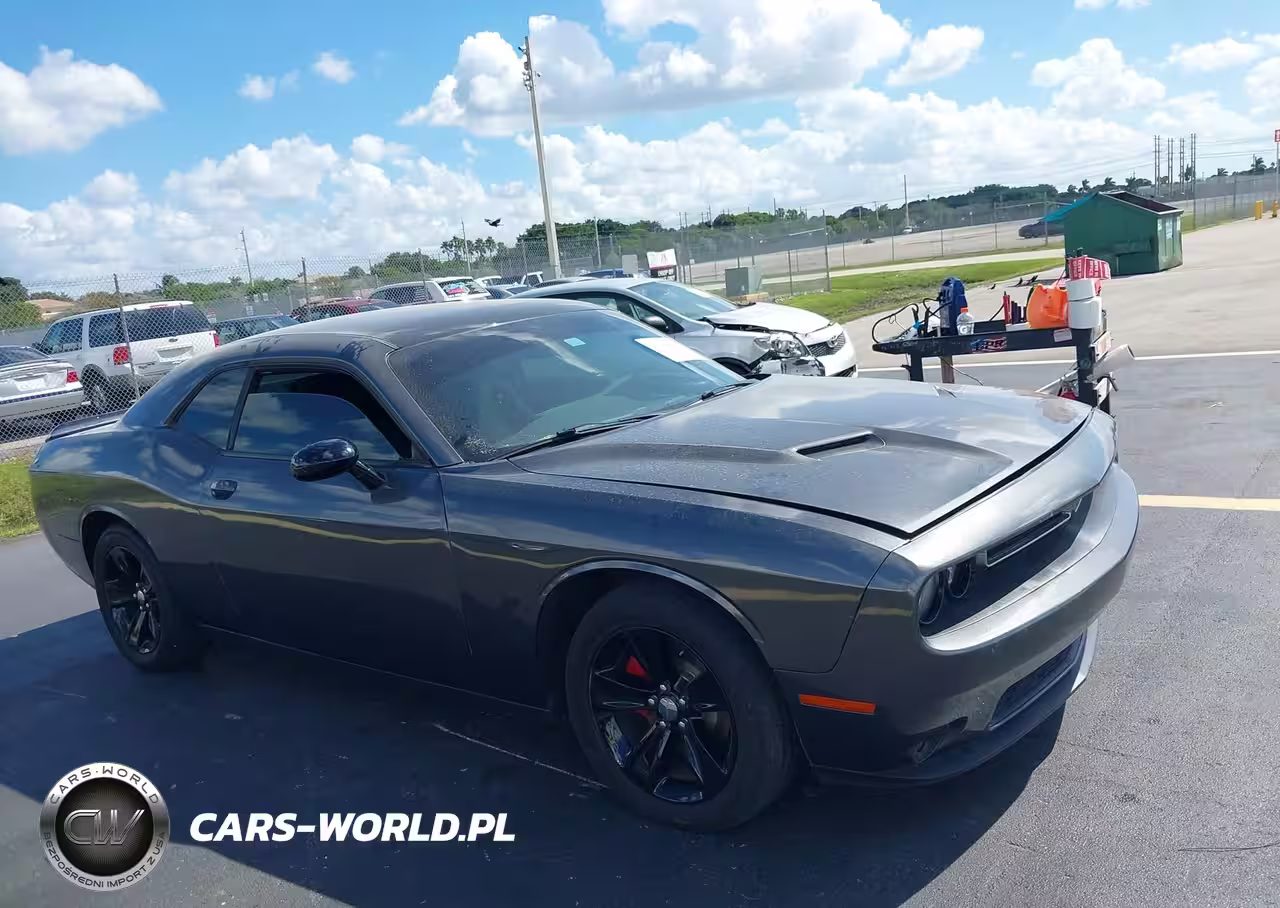 2016 Dodge Challenger Sxt