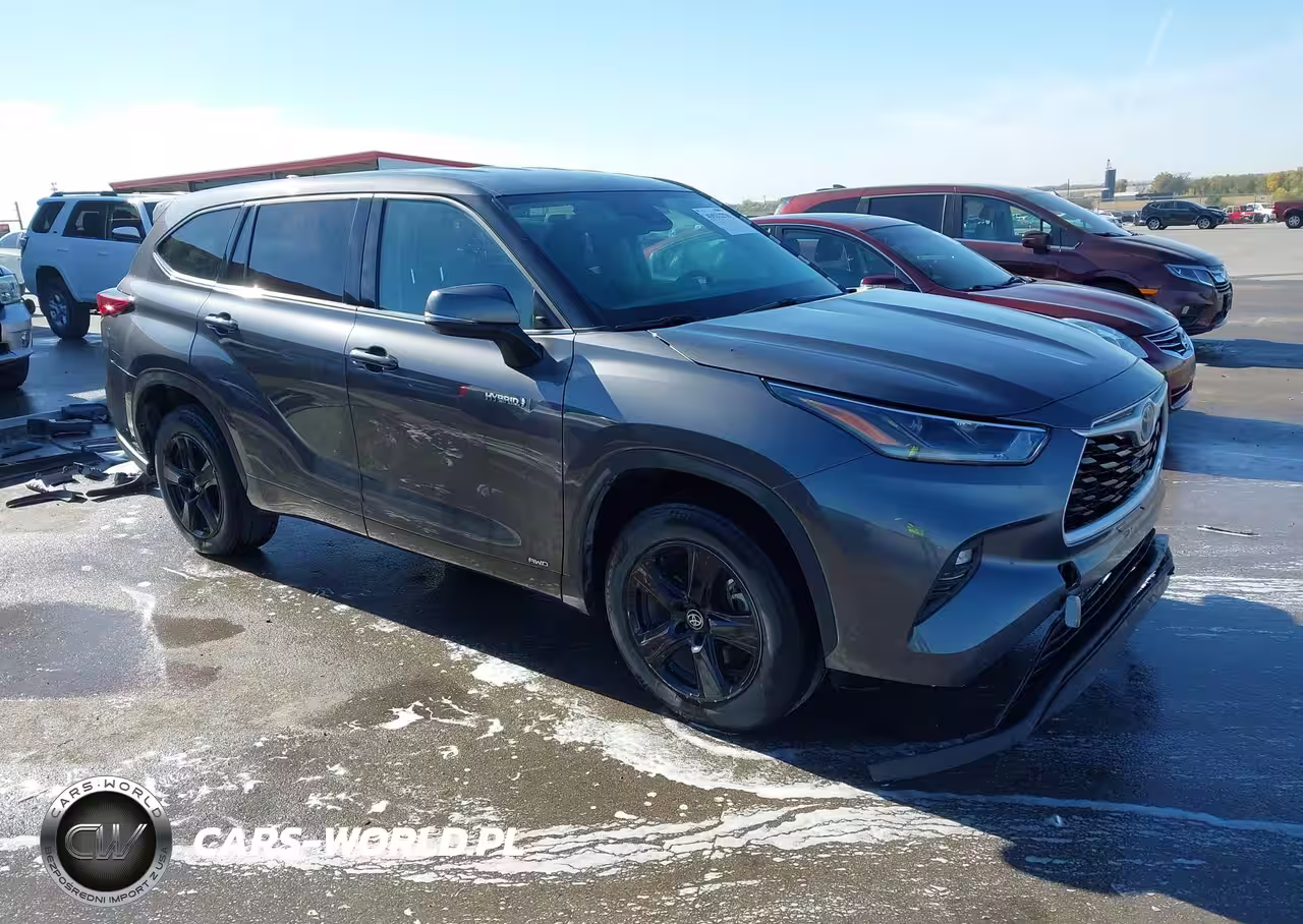 2021 Toyota Highlander Hybrid Le