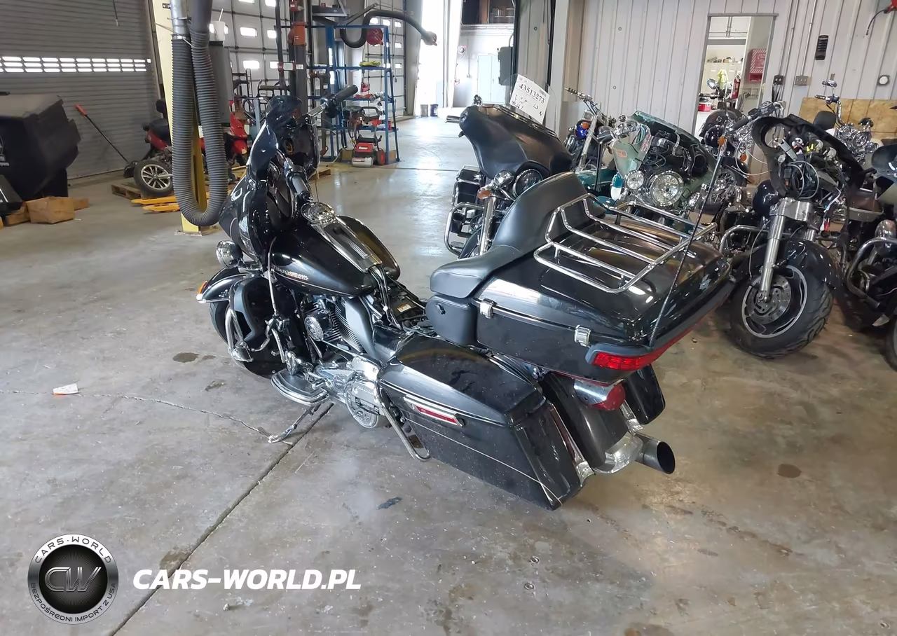 2017 Harley-Davidson Flhtk Ultra Limited VIN:1HD1KED12HB687897 - 3