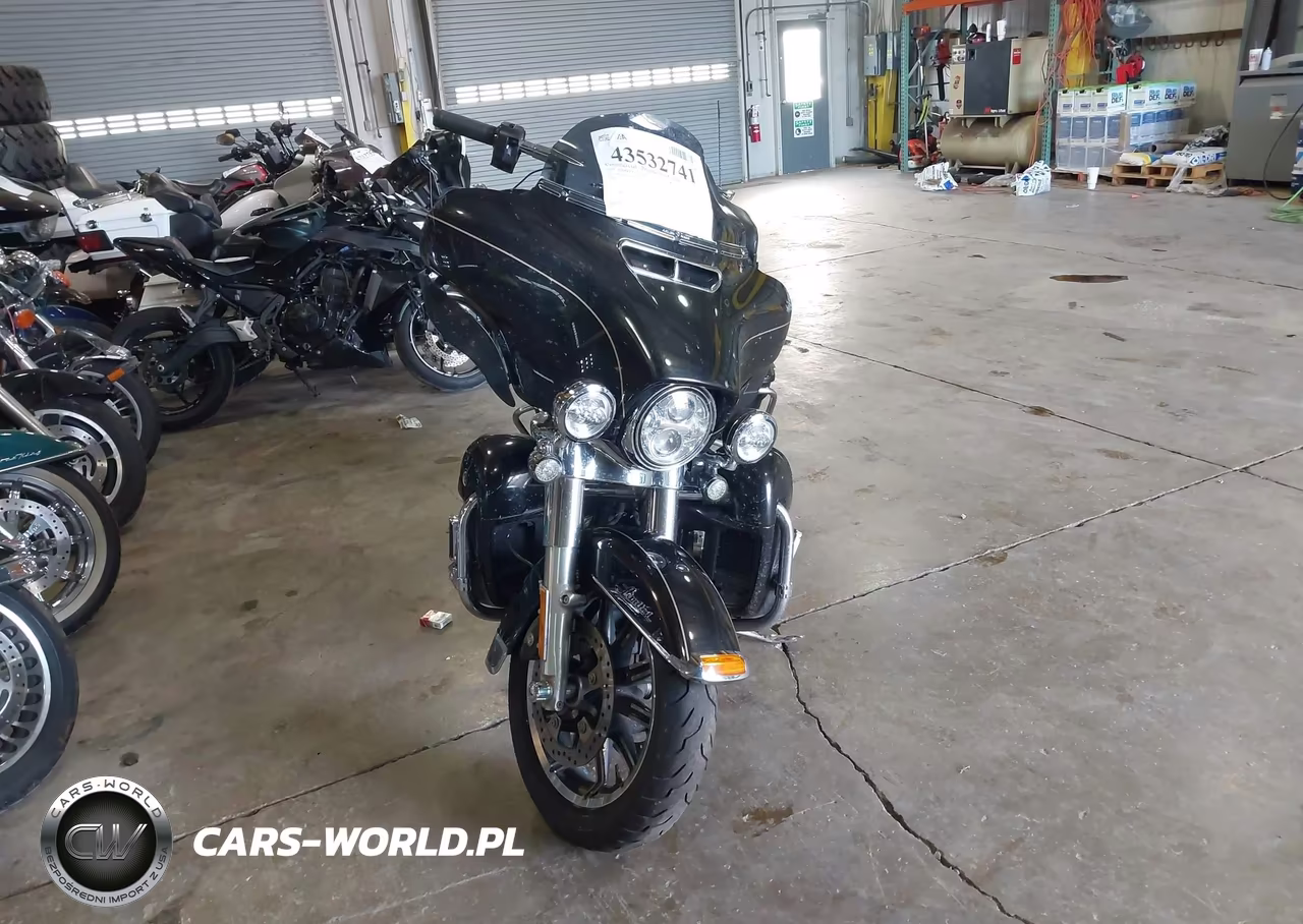2017 Harley-Davidson Flhtk Ultra Limited VIN:1HD1KED12HB687897 - 5